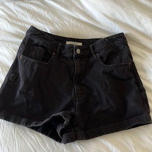 Pacsun Black denim mom shorts